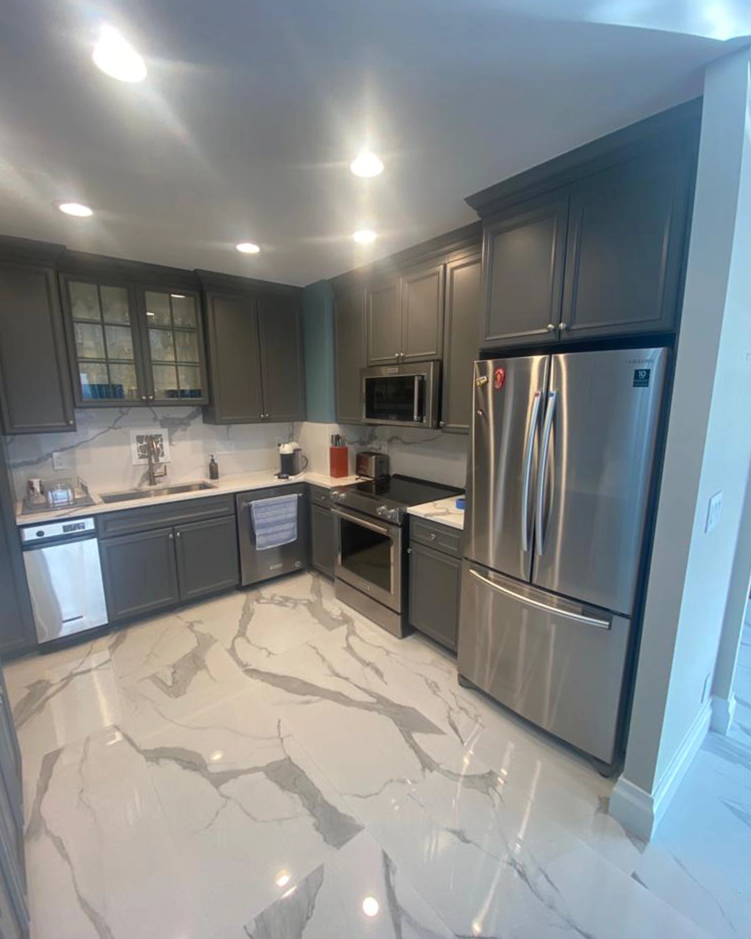 Kitchen remodeling project by B&L Remodeling